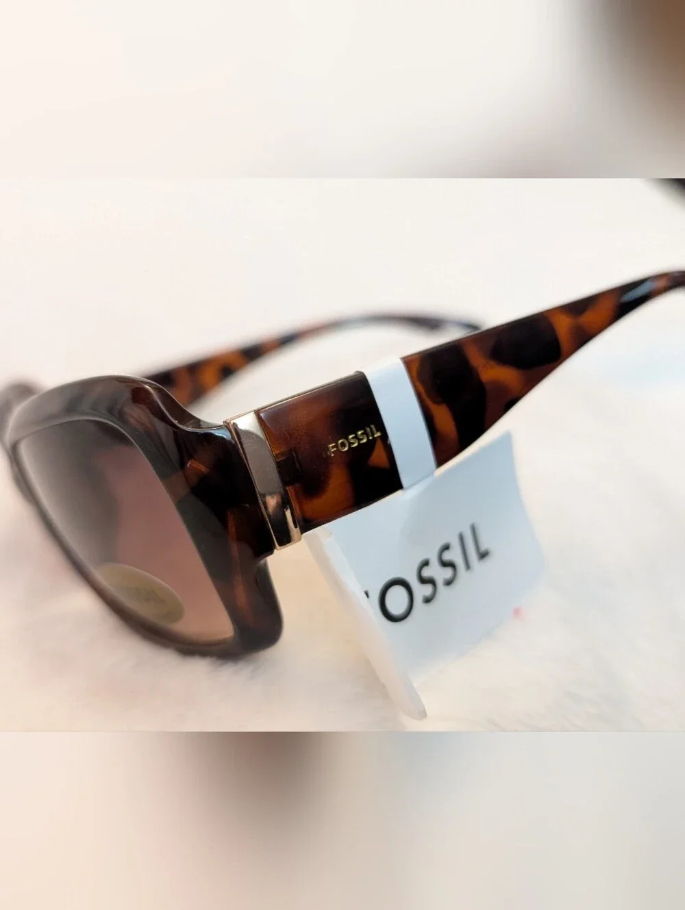 Fossil Women’s Oversized Square Tortoise Brown Gradient Sunglasses 66353507 NWT